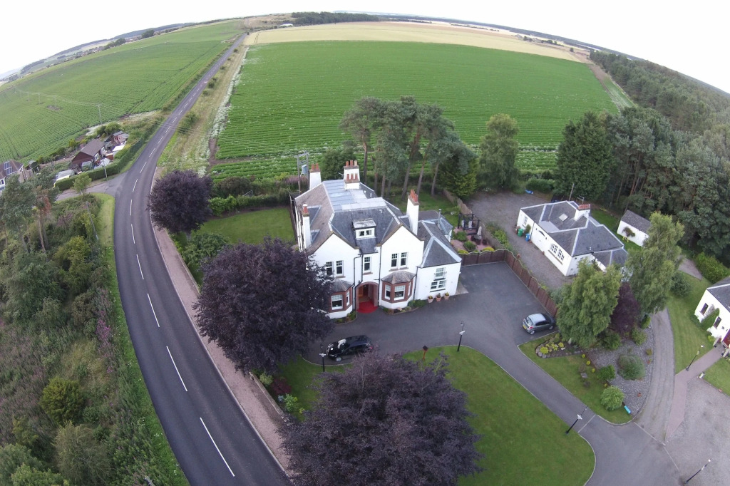 Pinewood Country House near St Andrews