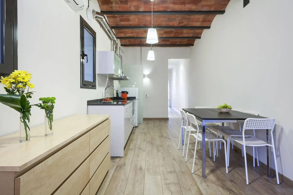 Fira Apartments by gaiarooms