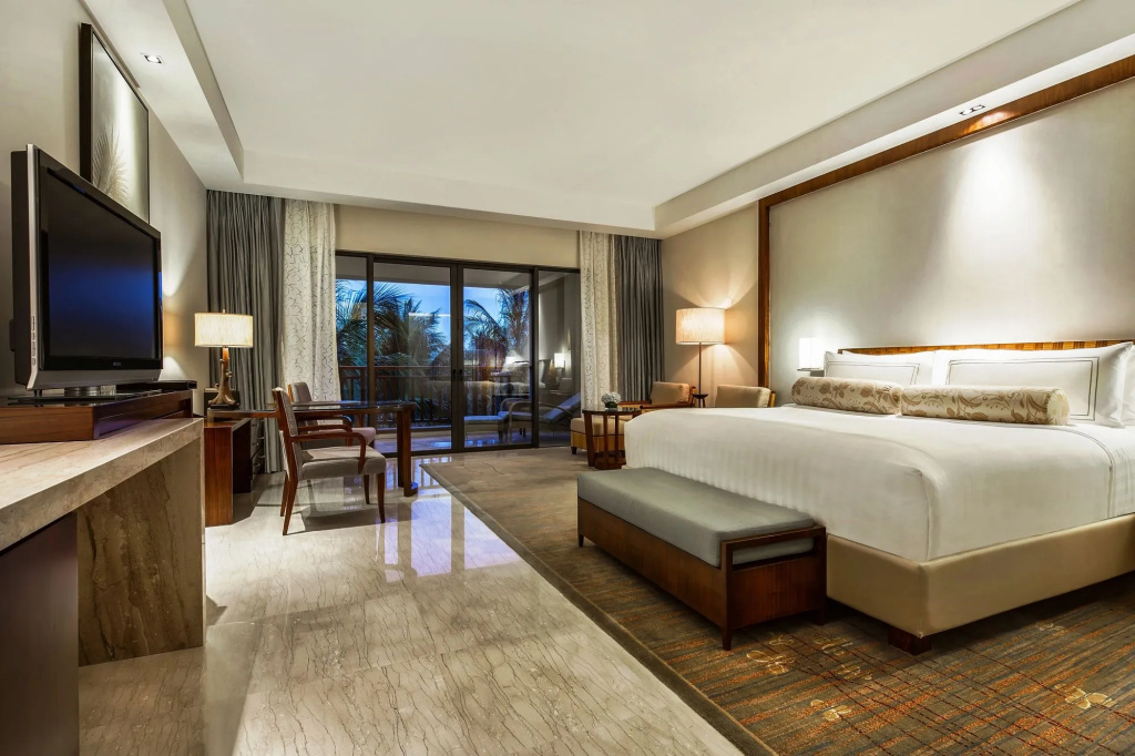 Отель The Ritz-Carlton Sanya Yalong Bay
