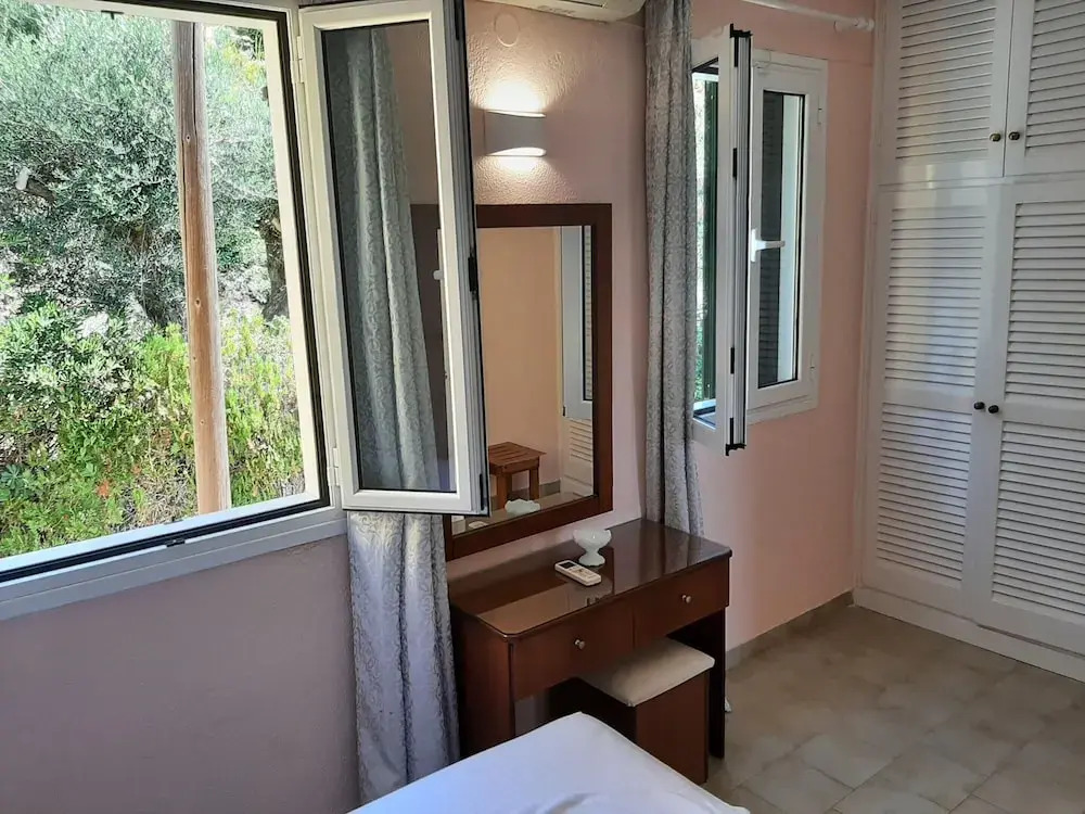 Apartment in Mpenitses Near Beaches & Pool