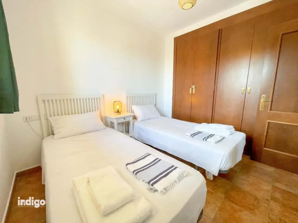 Town House with Garden and Pool Access