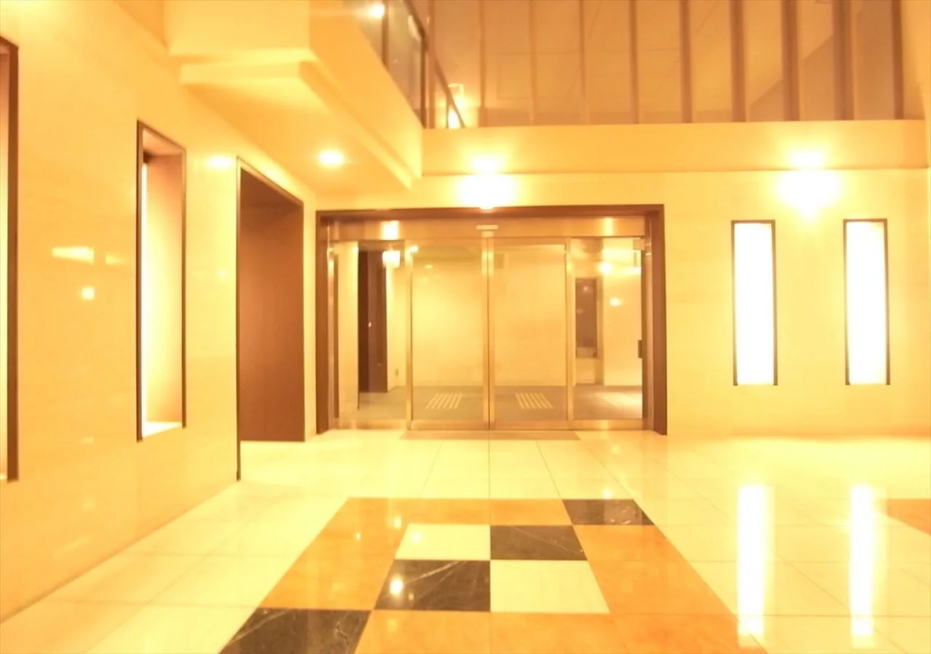 Palace Studio Shinjuku Tochomae