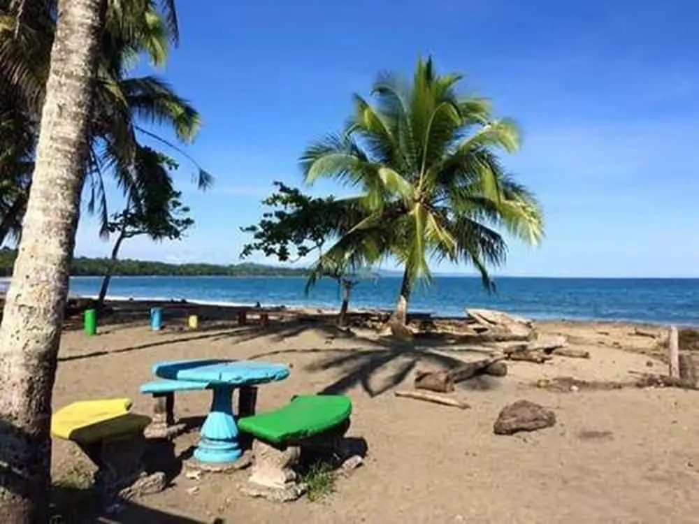 Cabinas Manzanillo Caribe