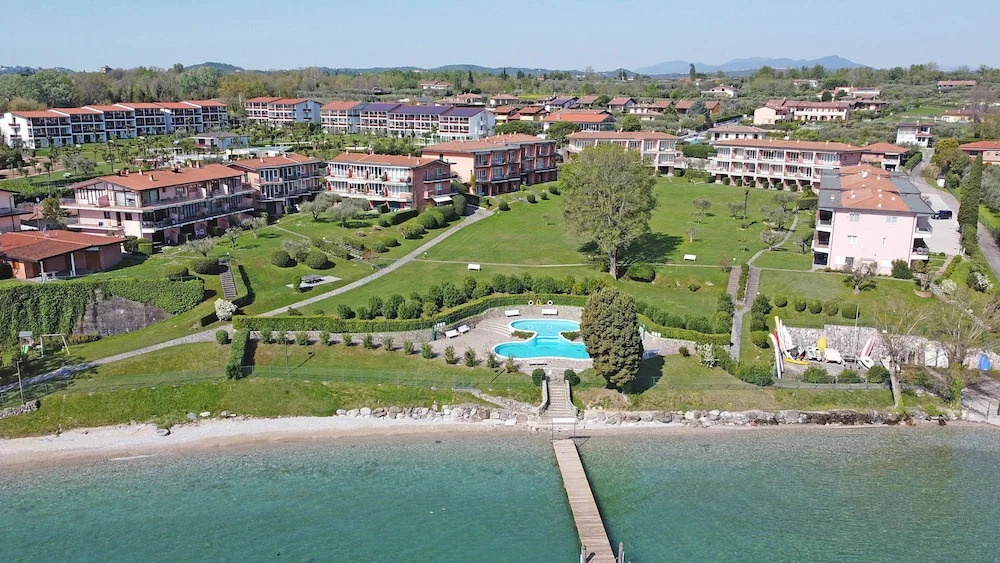 San Sivino 42 con Piscina by Wonderful Italy