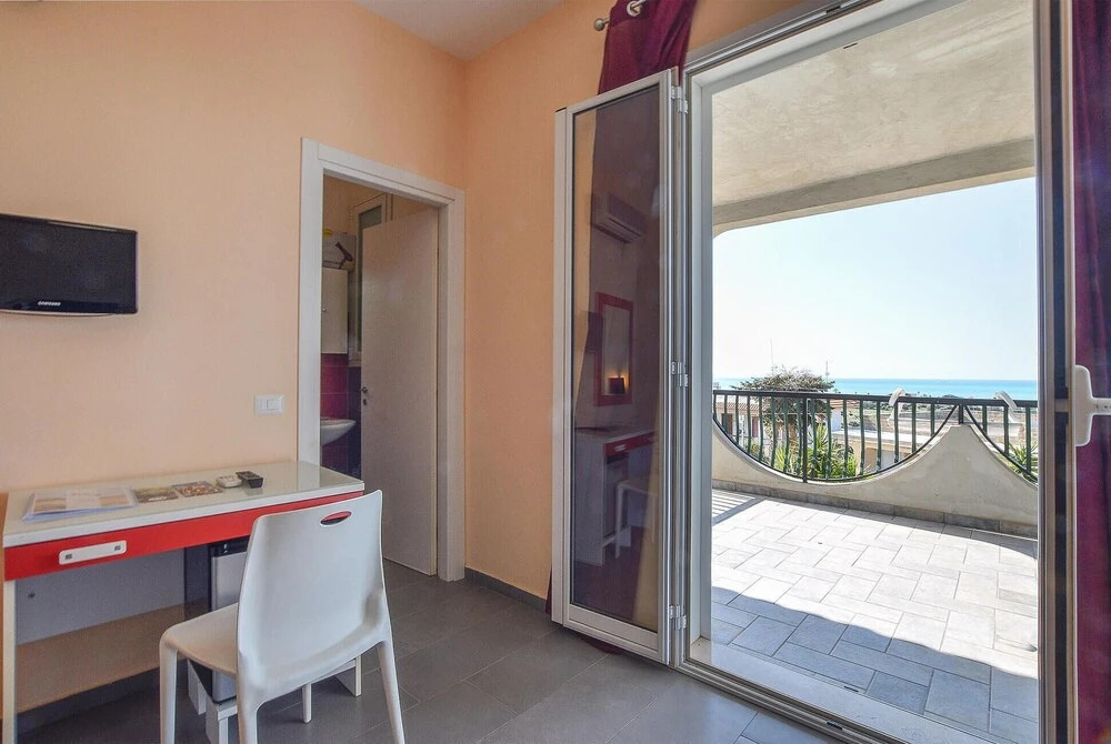 Stunning Home in Scicli With Outdoor Swimming Pool, Wifi and 5 Bedrooms