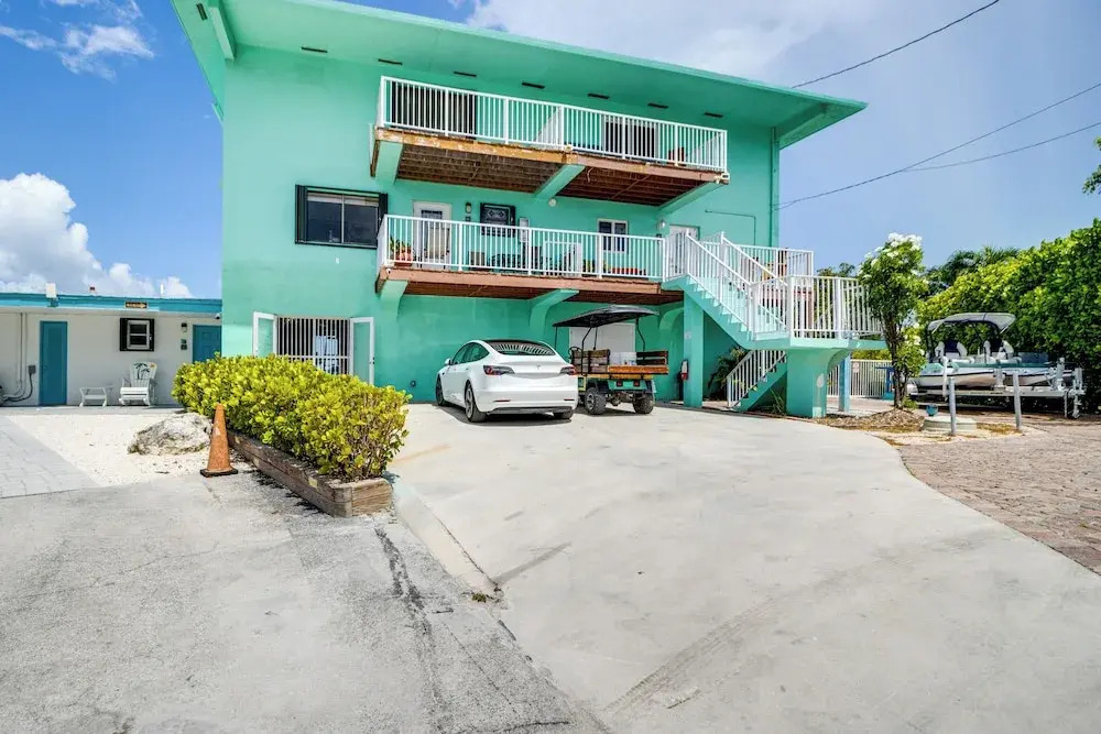 Walk to Beach: Florida Keys Gem w/ Ocean Views