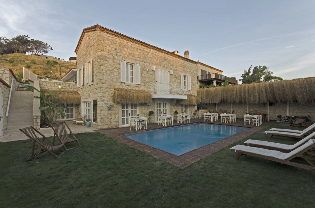 ALAÇATI ROKA TAŞ BUTİK HOTEL