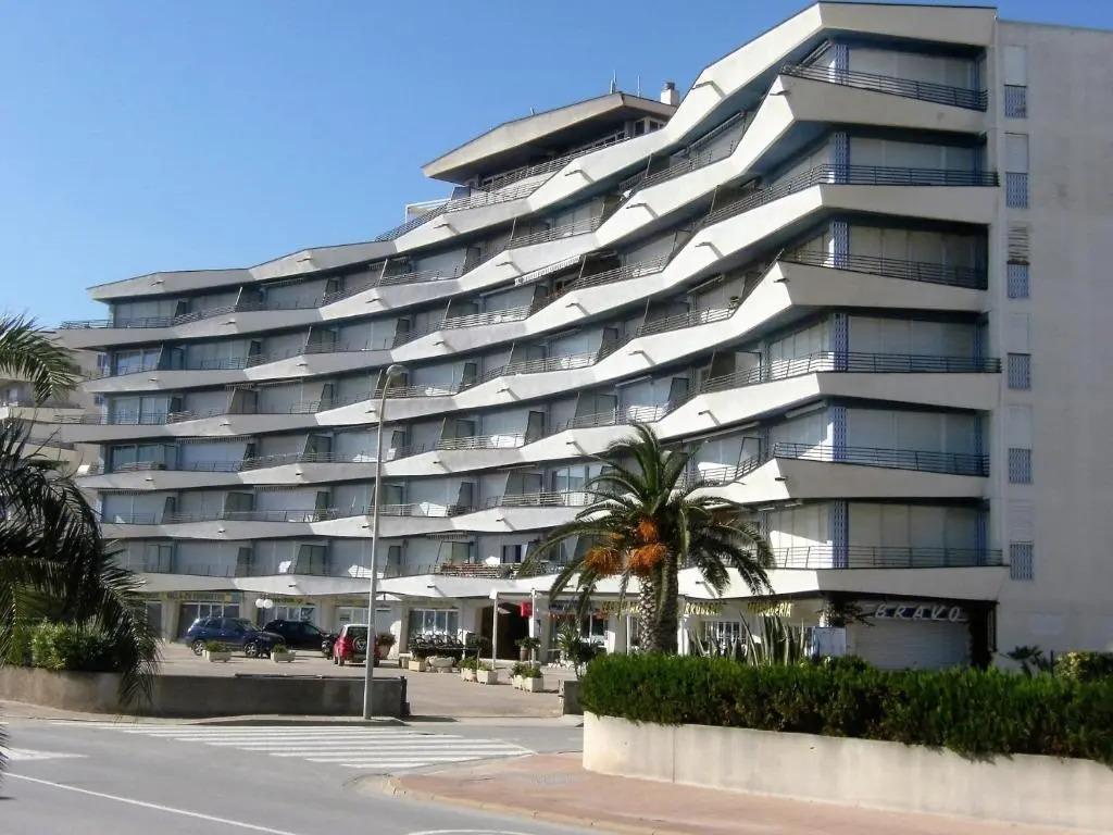 Catalonia 4-8