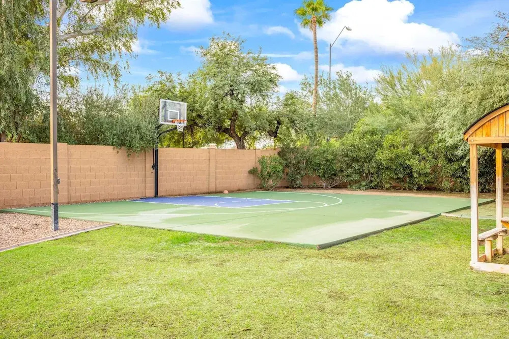 Scottsdale Clubhouse With Pool and Basketball