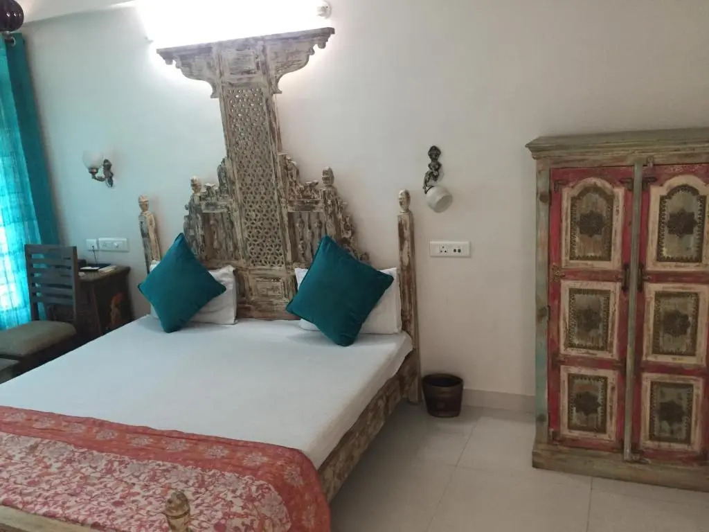 Little Ganesha Inn