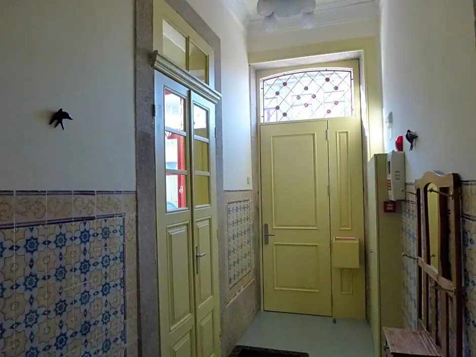 Canvas Atelier Hostel