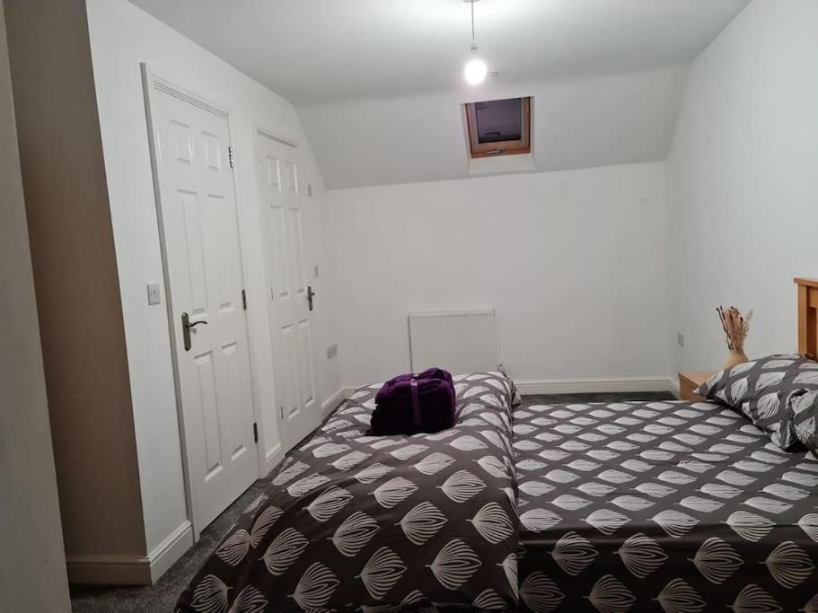 Impeccable 4-bed House Near Manchester City Centre