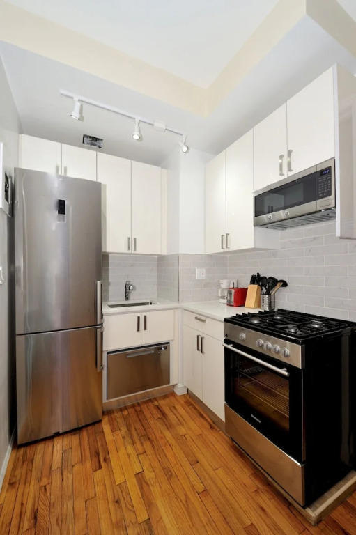Comfy 1 Bed 1 Bath Apartment in NYC
