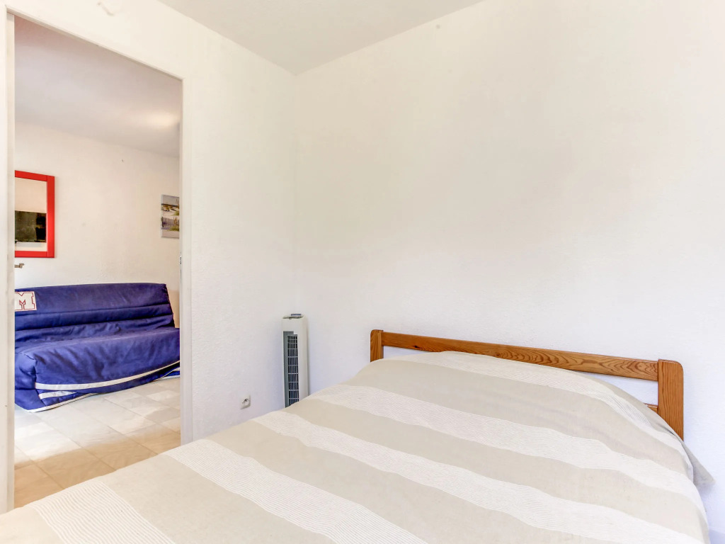 Apartment Les Caraïbes-1 by Interhome