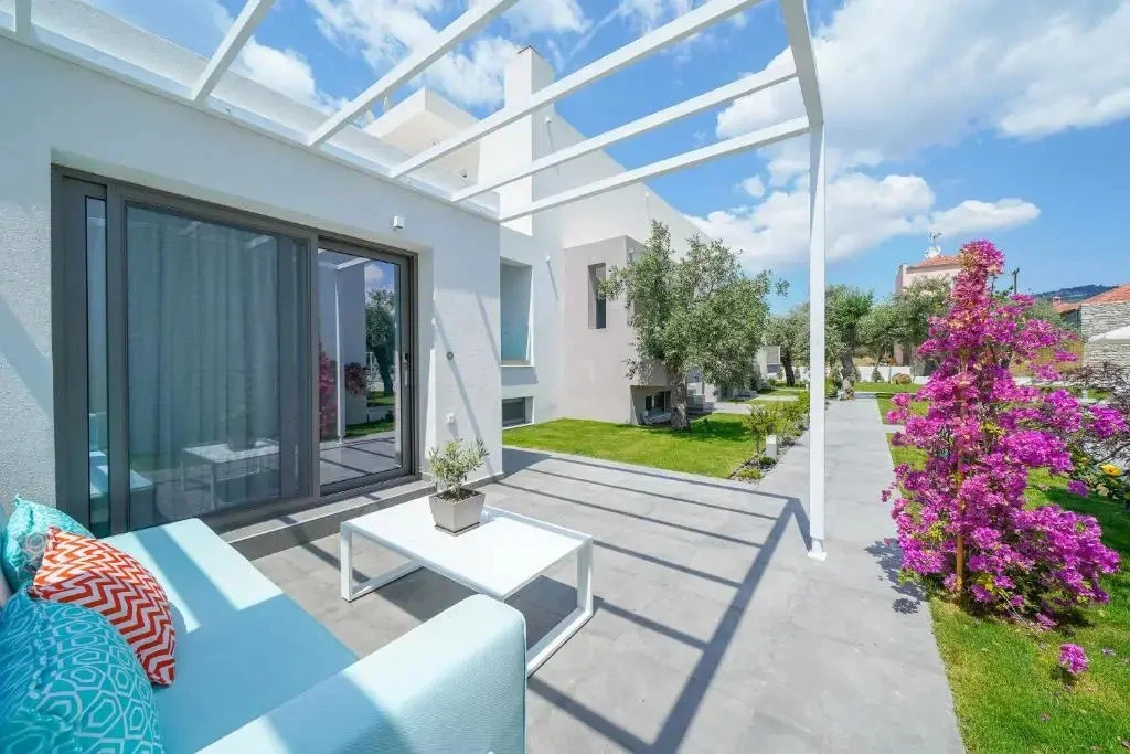 Olivia Resort