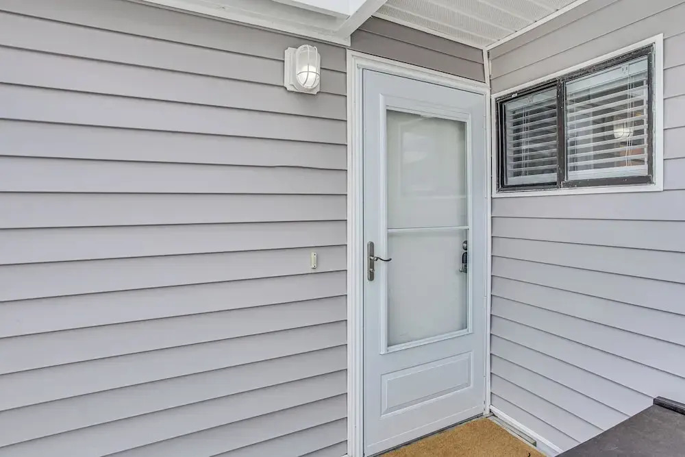 1 Block to Beach: Myrtle Beach Condo w/ Pool!