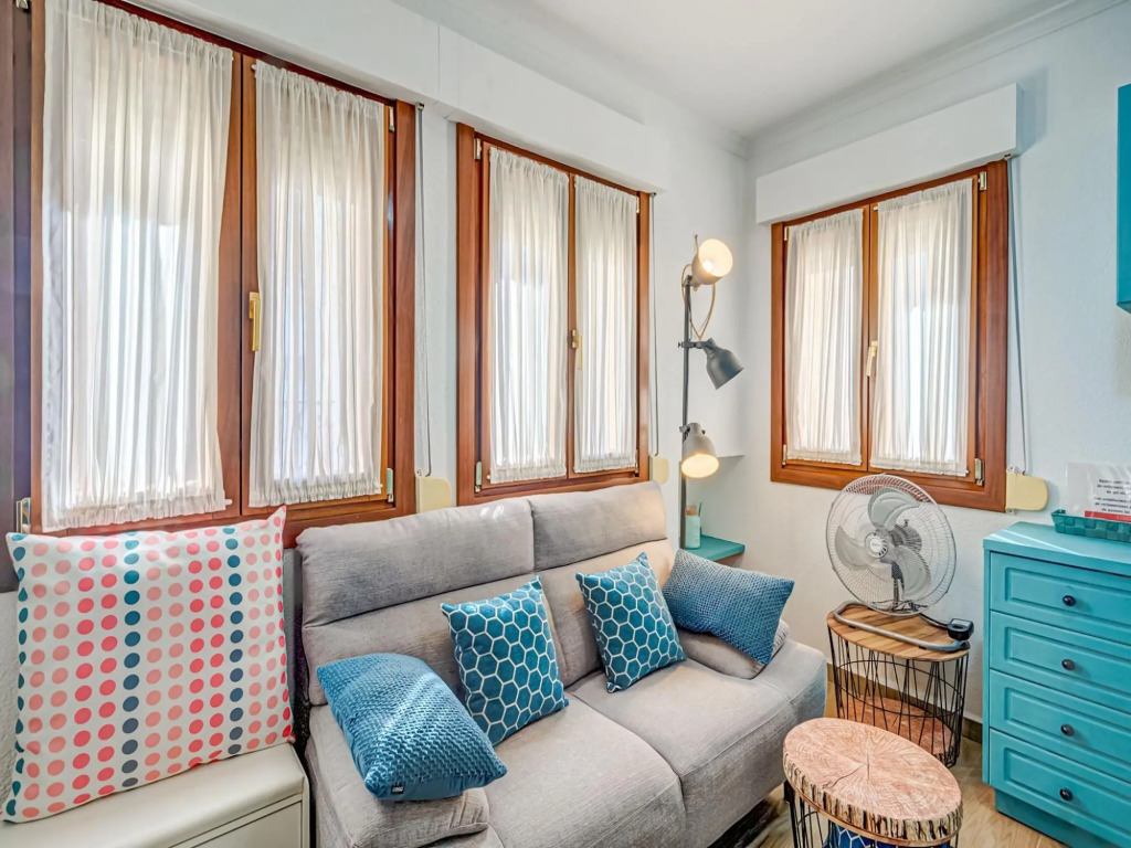 Comfy Holiday Home in Denia near Playa Beach