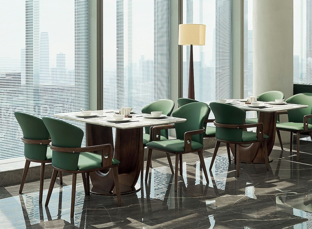 CloudView Hotel