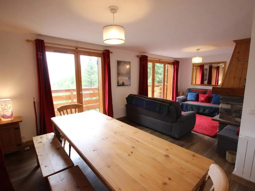 Chalet 5 pièces Vallandry, 12 pers, animaux admis, parking, WiFi - FR-1-411-545