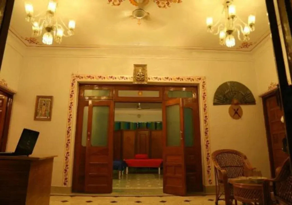 Hotel Ambavgarh Palace