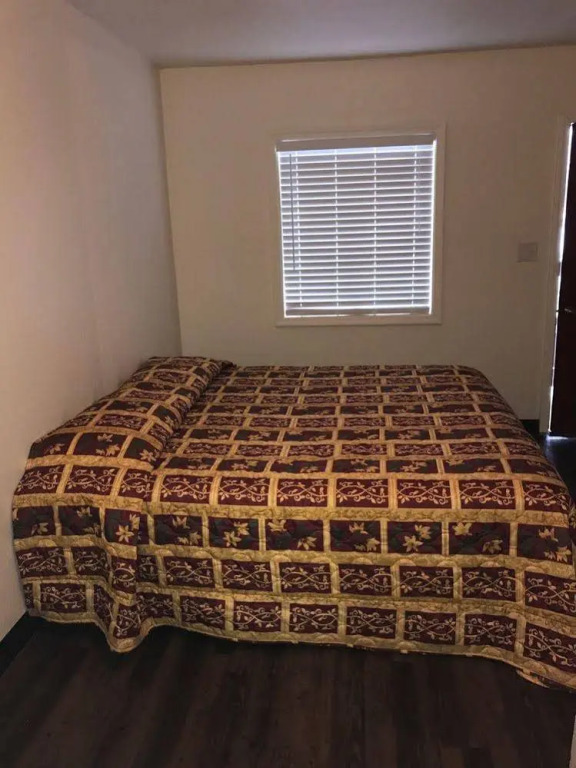 Mt. Bachelor Motel
