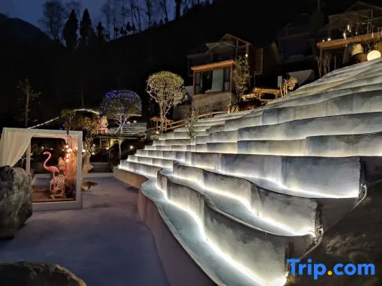 Yili Yunshan Hot Spring Guesthouse