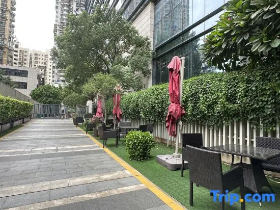 Xiamen Binbei Yinhu Apartment (DongDu Cruise Center)