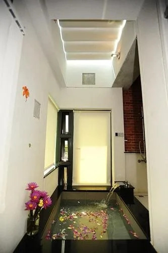 建築師湧泉泡湯會館