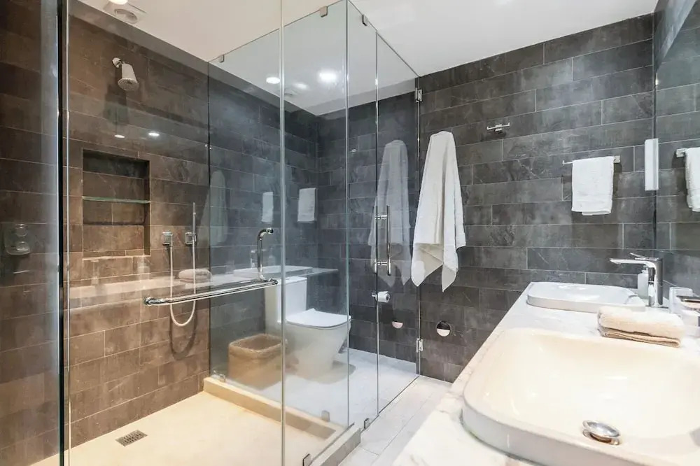 319-PH Luxury 3BR Duplex PH