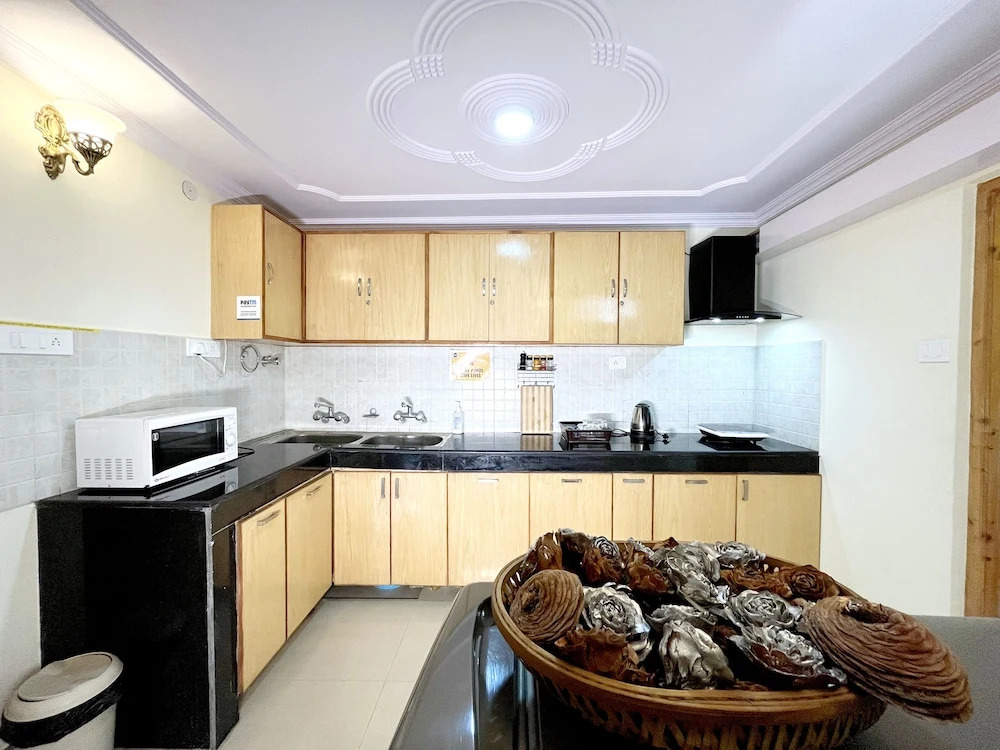Hill Songey by Dumnu Homes