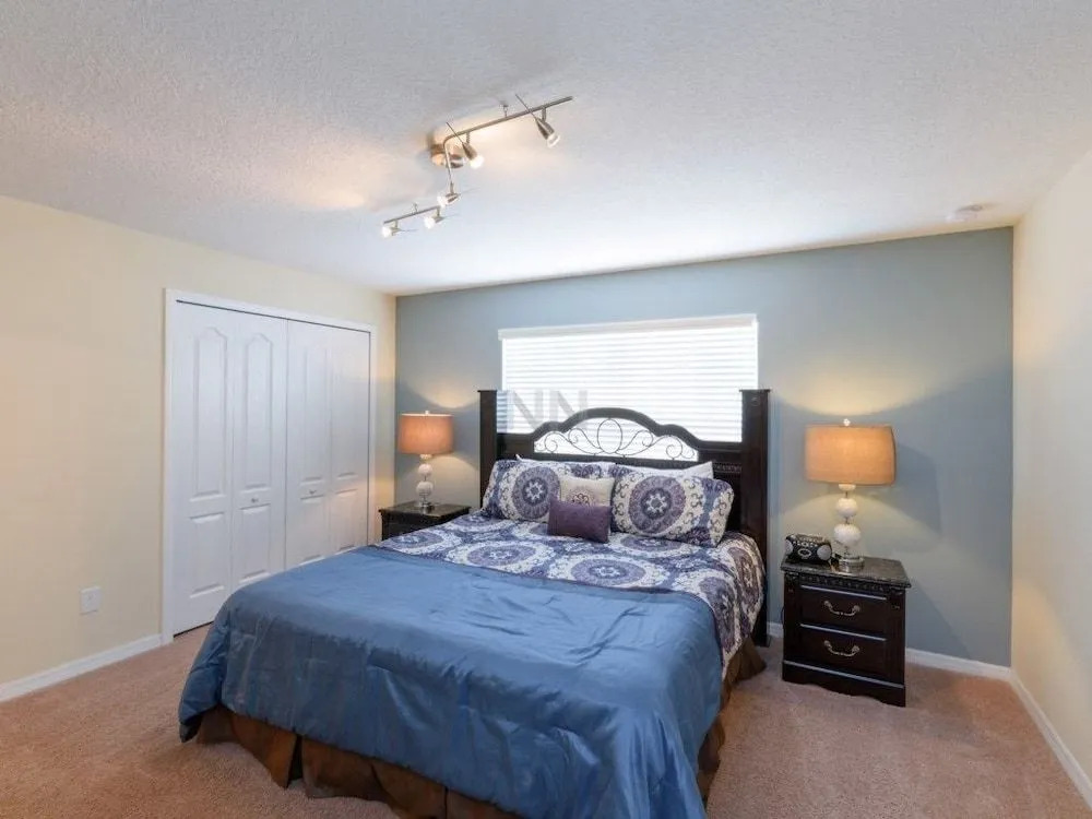 Paradise Palms Vacation Home 4 Bedrooms townhouse by RedAwning