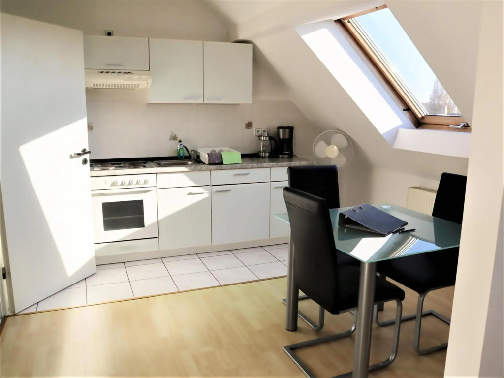 Kuschelige Dachgeschosswohnung am Clarapark