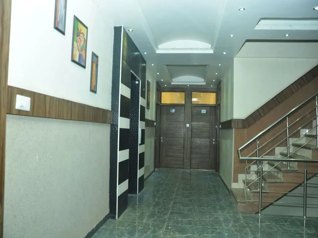 Hotel O Ishita Residency