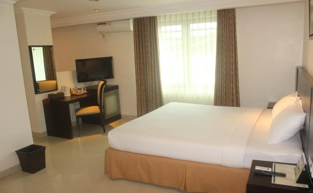 Manise Hotel