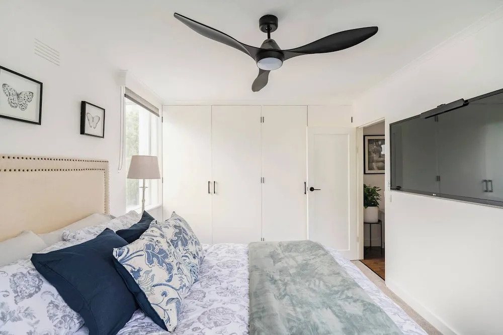 3bd 2 bthToorak Village luxurious Apartment, Relax