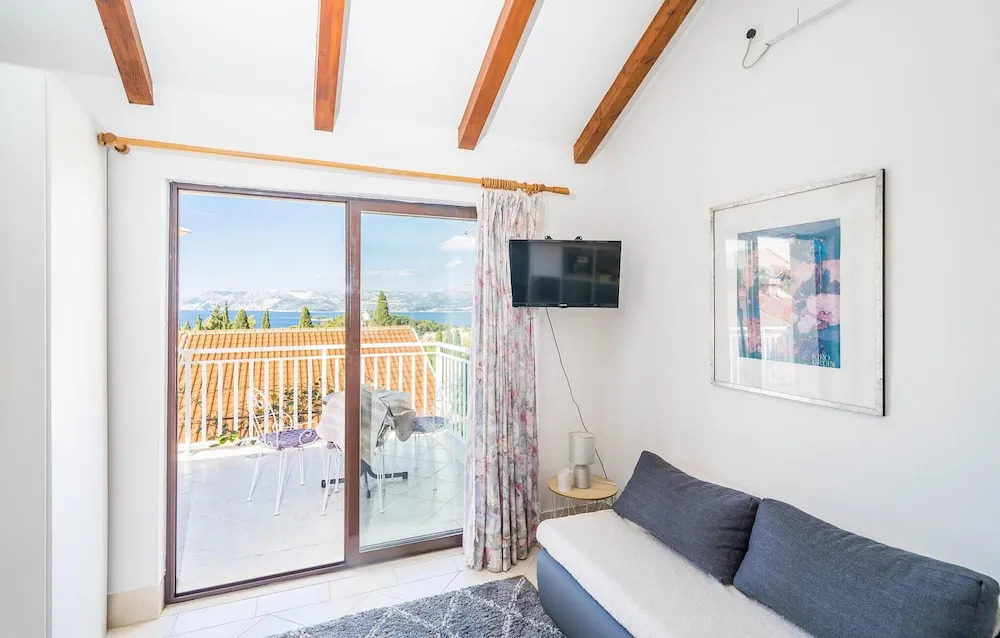 Stunning Apartment in Cavtat With 1 Bedrooms and Wifi