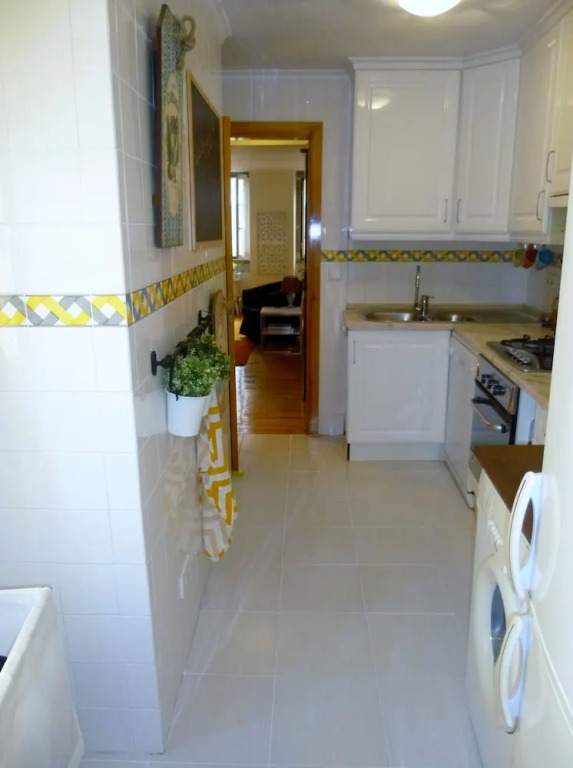 Charm & great location - Duplex