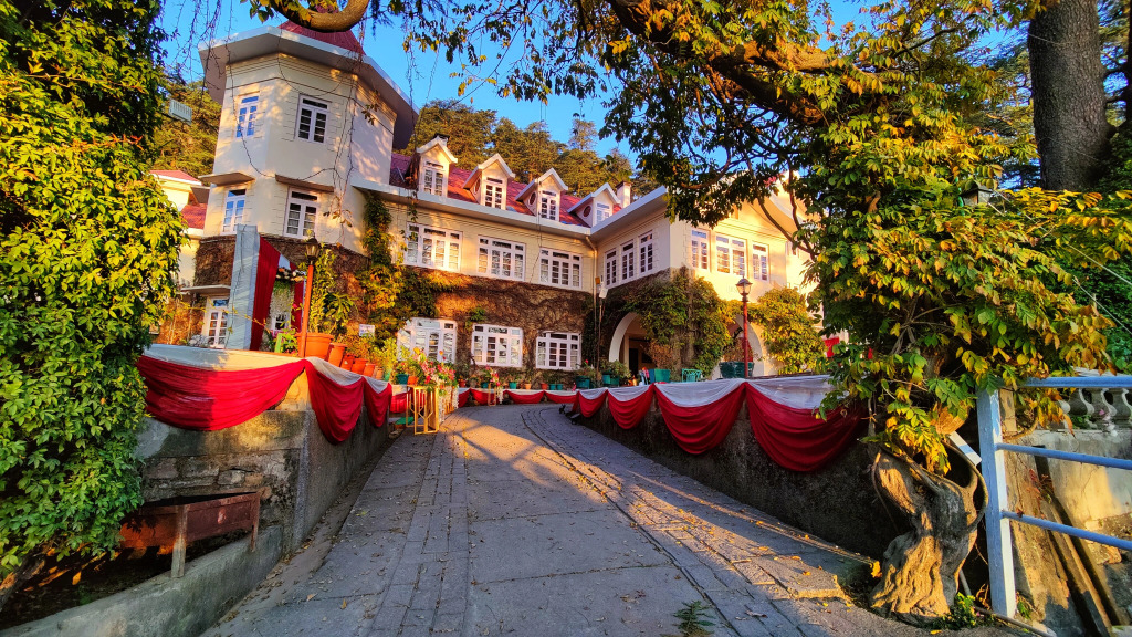 WelcomHeritage Woodville Palace