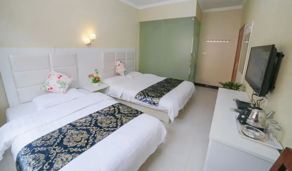 Xi'an Aiweixin Theme Hotel
