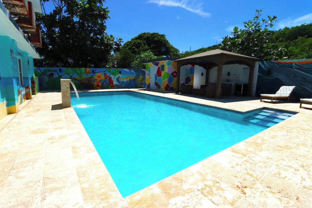 Oceanview Rooftop Escape & Pool