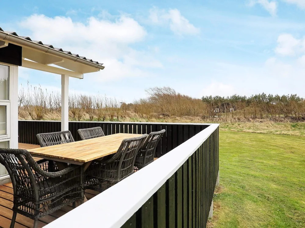 Spacious Cottage in Lønstrup With Terrace