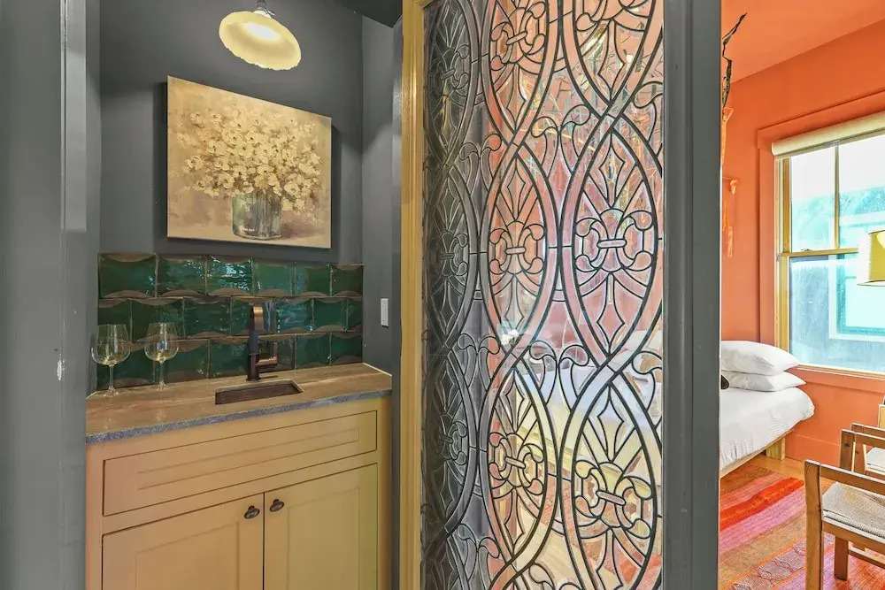 Ebb and Glow Retreat by Ryson Vacation Rentals