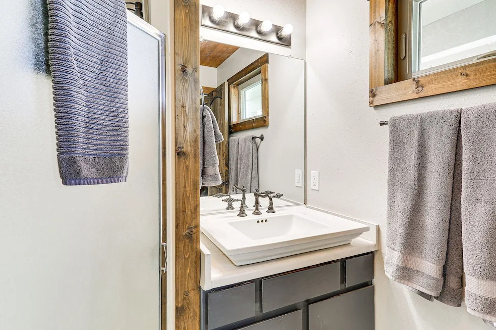 Pet-friendly Pagosa Springs Home: 1 Mi to Hiking