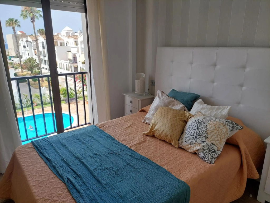 New apartment urb frontline with garage+AC+netflix