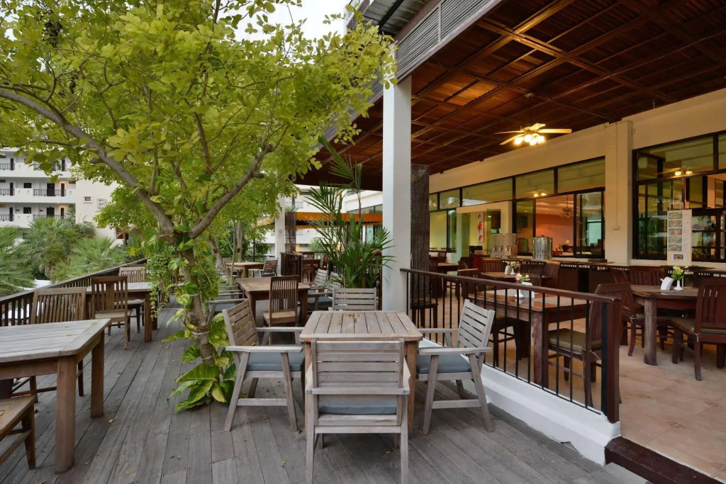 Отель Wongamat Privacy Residence