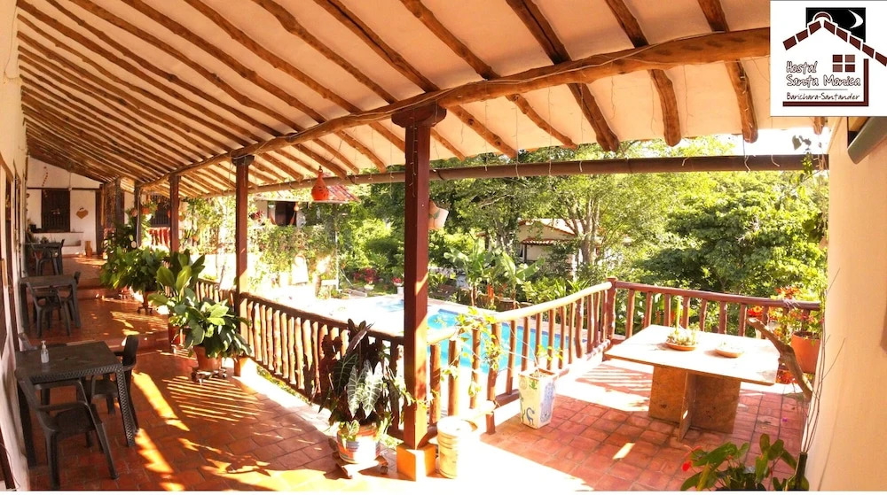 Santa Monica Barichara-con piscina y parqueadero