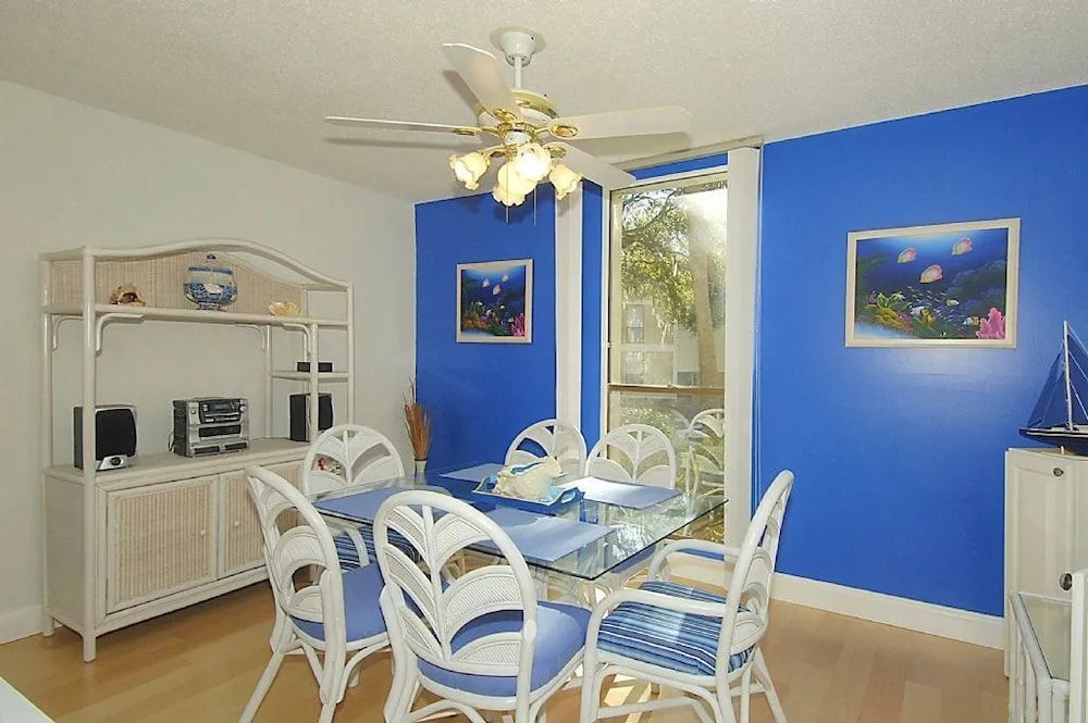 3063 Seascape Villas by RedAwning