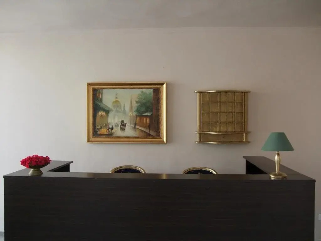 Helios Hotel