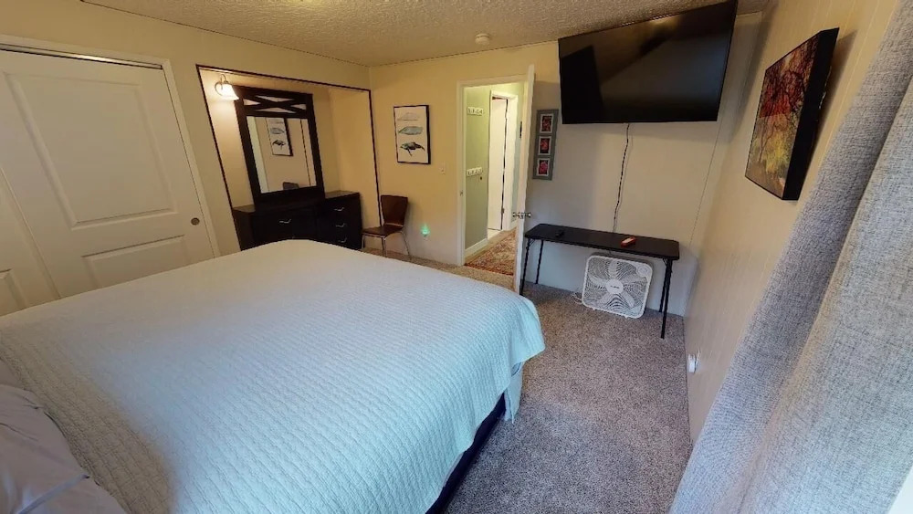 Shore Beats Work 3 Bedroom Home