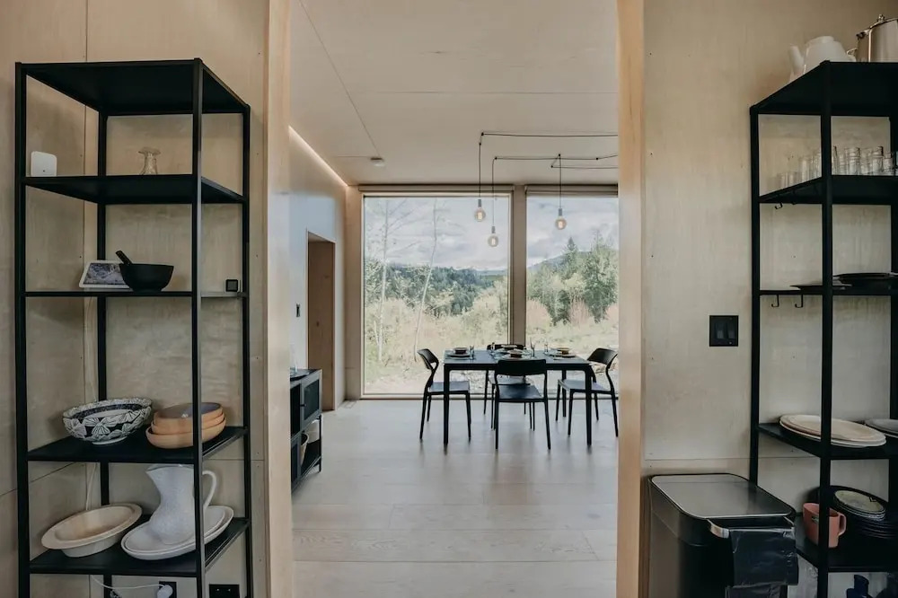 58mf - Wi-fi - Pets Ok - Evc - Amazing Views 2 Bedroom Cabin by RedAwning
